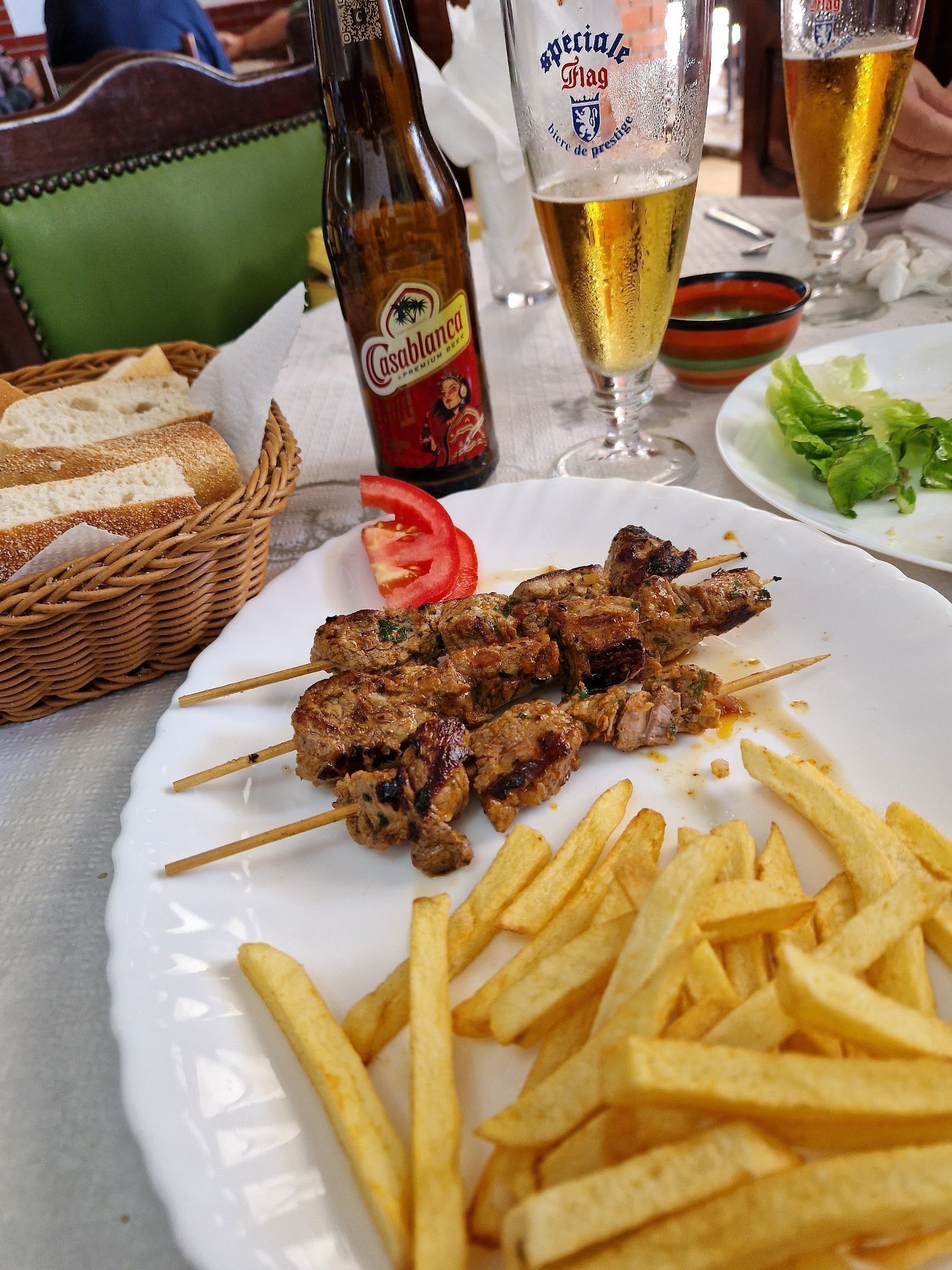 Brochettes et frites